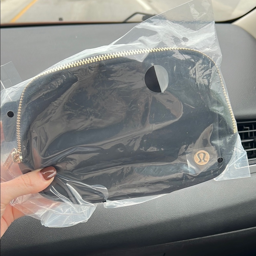 Lululemon Athletica Everywhere Belt Bag
